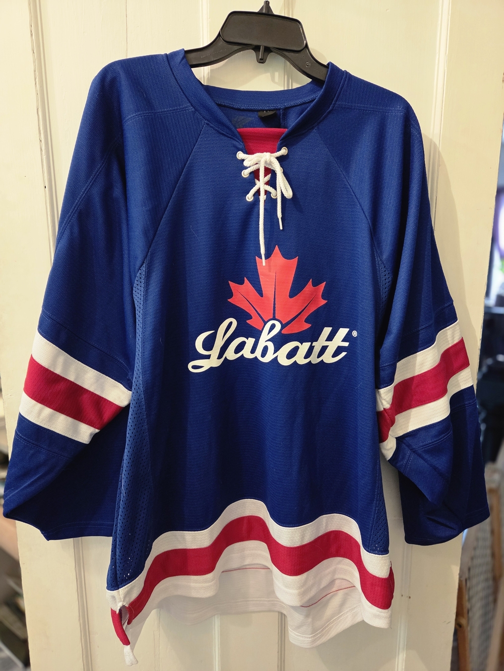 Labatt Blue Hockey Jersey with Red Maple Logo